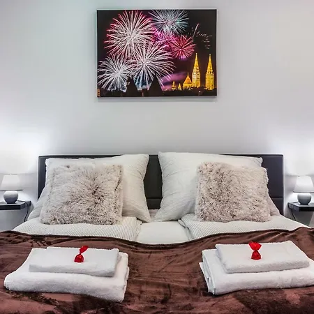 Apartment Spotlight Apartmanhaz