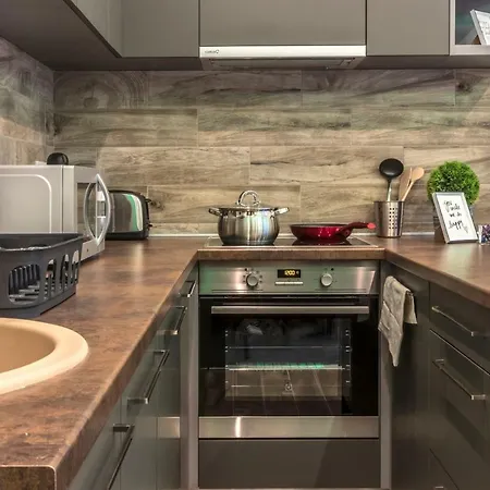 Apartment Spotlight Apartmanhaz